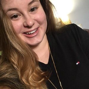 Meet your Posher, Katelyn